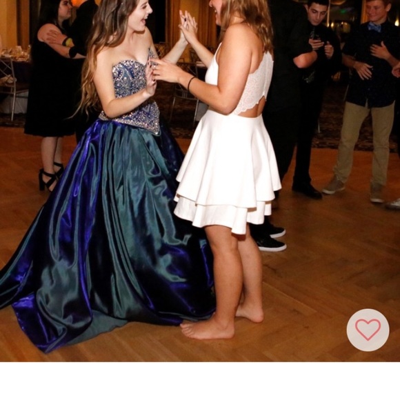 Sweet sixteen dress - Picture 4 of 4